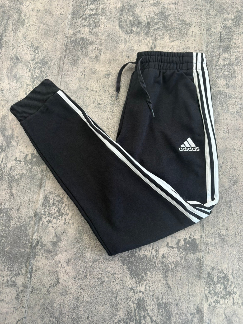 Pantalon adidas Taille M